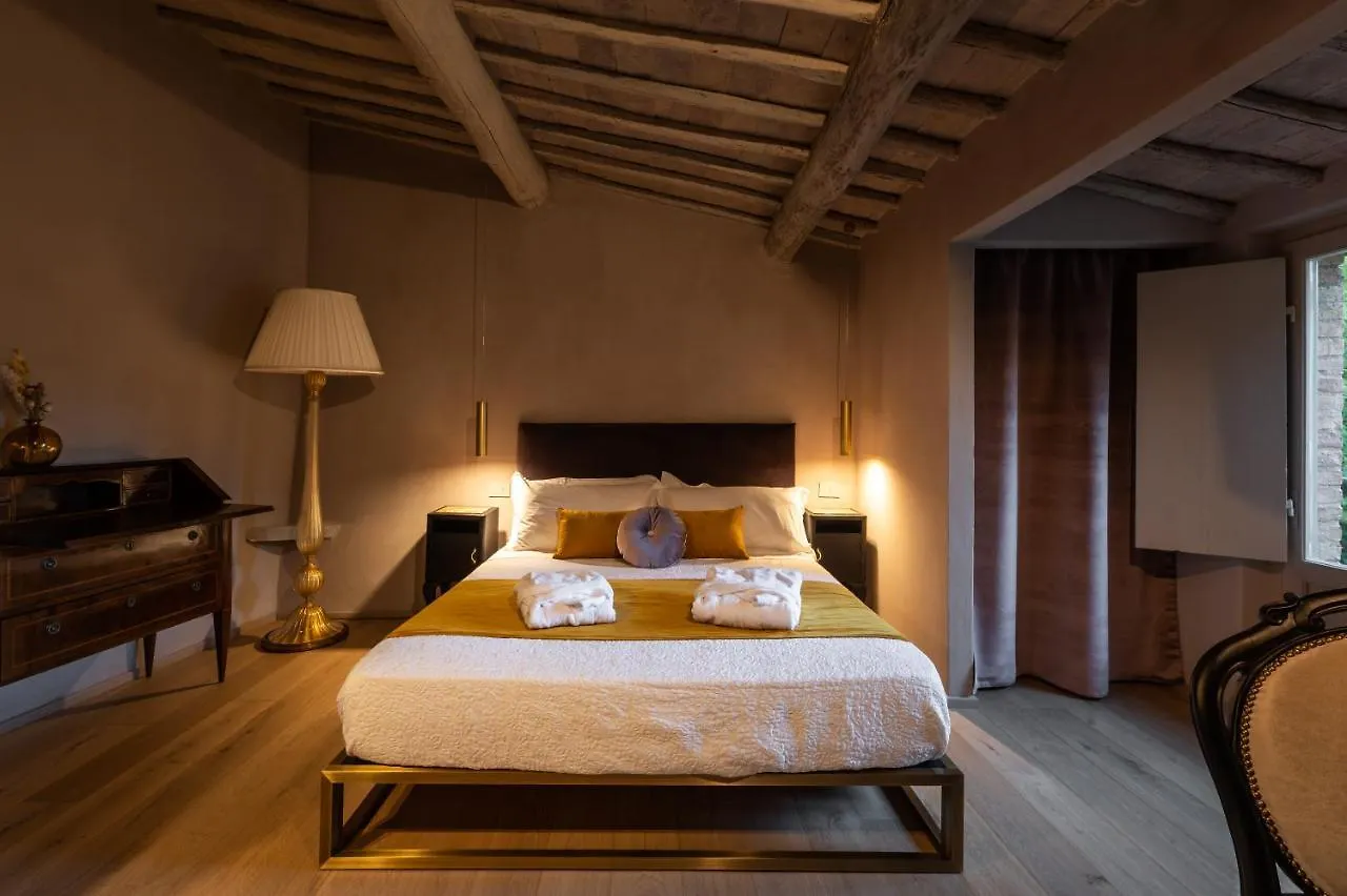 Drogheria E Locanda Franci Montalcino Bed & Breakfast