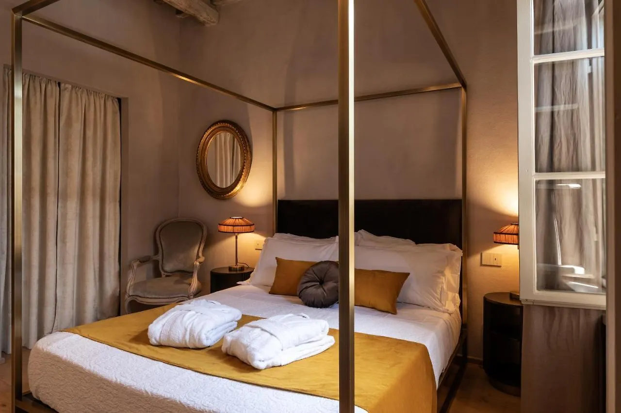 Drogheria E Locanda Franci Montalcino Bed & Breakfast